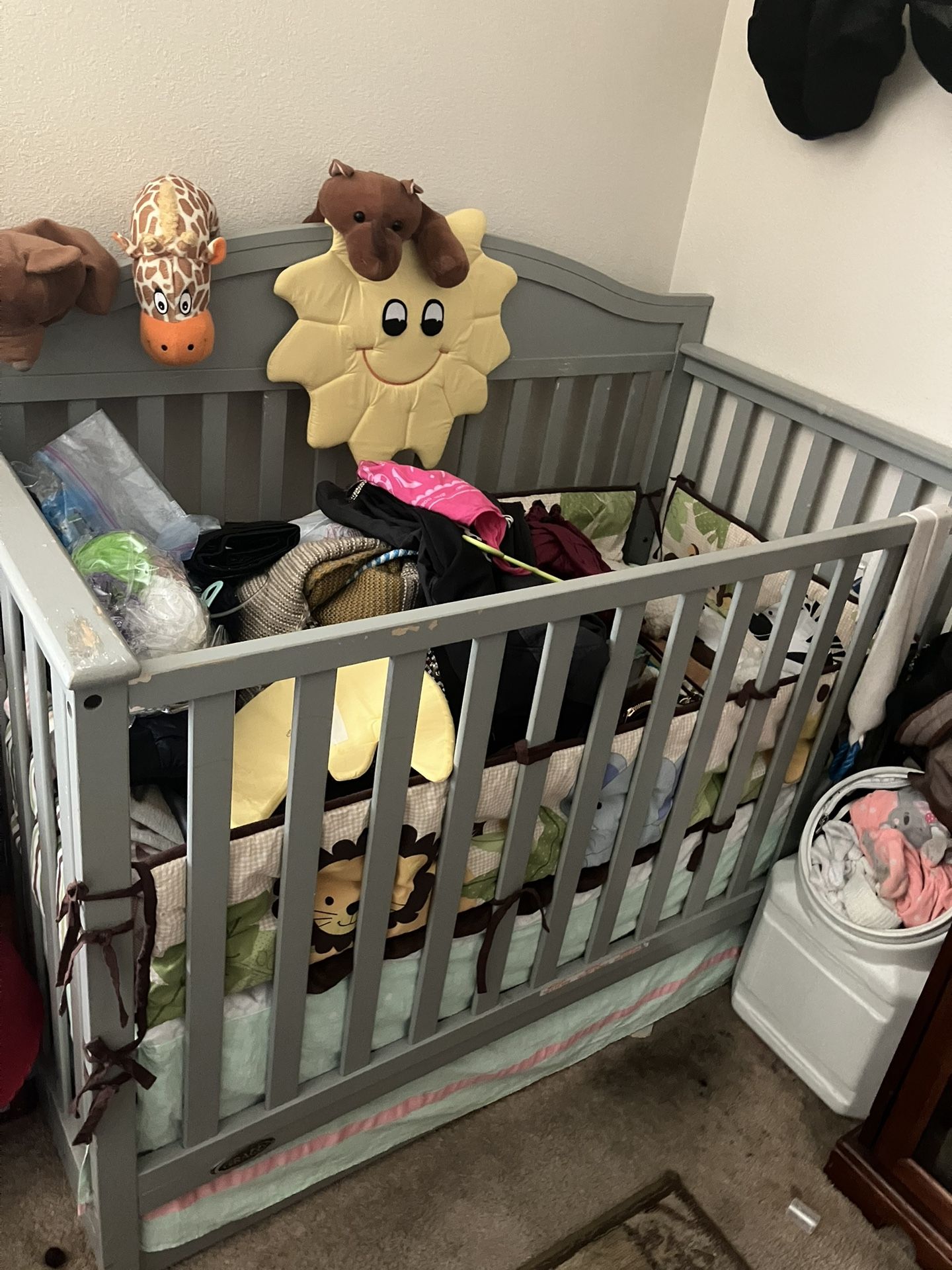 Baby Crib (Graco) W/mattress