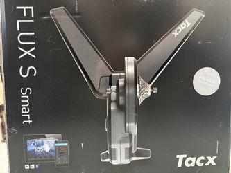 Tacx FLUX S Smart Direct Drive Bike Trainer + Extra Shimano Cassette
