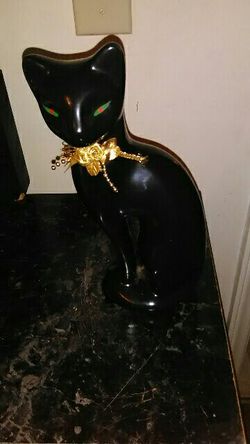 BLACK CLASSIC CAT