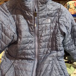 Small Womans Reversable Northface Jacket 