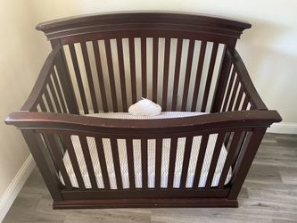 Toddler Bed + Crib 