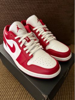 Jordan 1 low Red and White 9.5