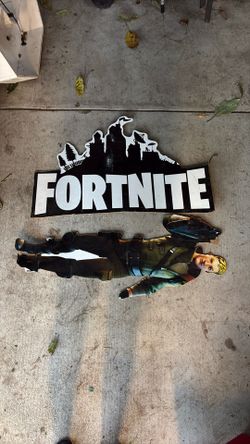Fortnite Standees