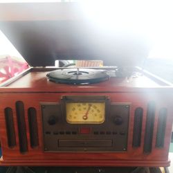 Crosley Musician 3-Speed Record/Vinyl Player