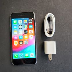 iPhone 6 - UNLOCKED - Like New  