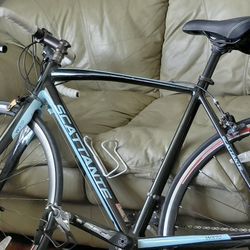 R570 Scattante Road Bike