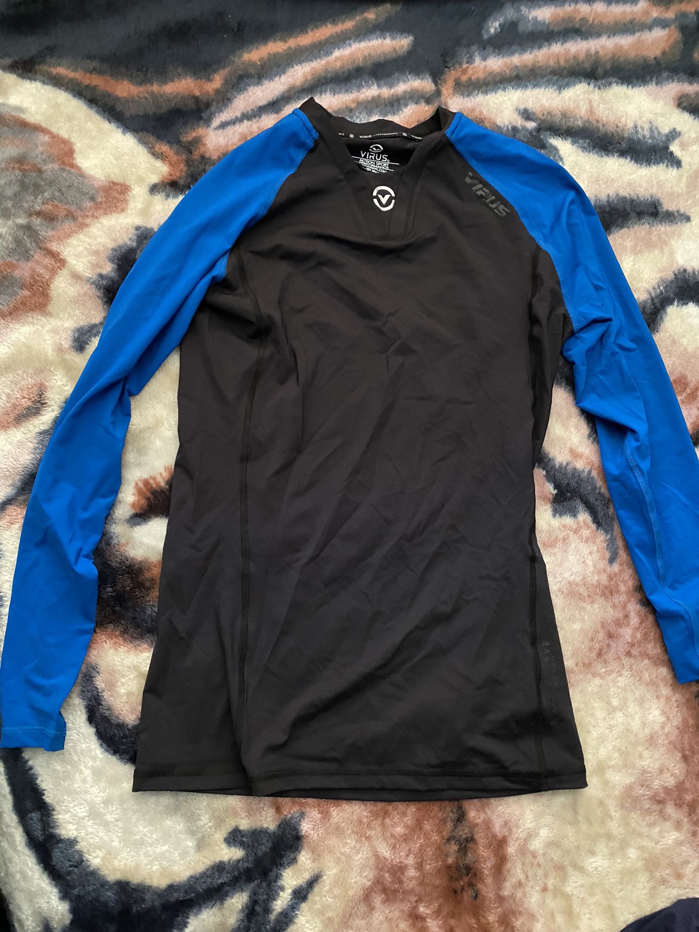 Blue Virus Intl Rash Guard