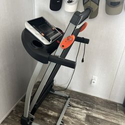 Makina De Correr Semi Nueva 