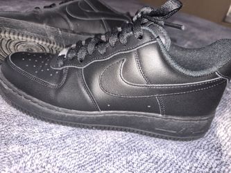 Black air force 1 size 9 for men