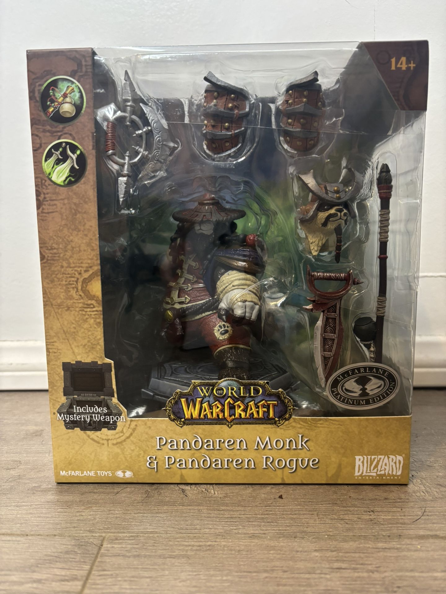 World Of Warcraft Red Pandaren Monk & Rogue Platinum