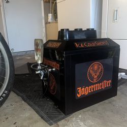 Jagermeister 3 Bottle Machine