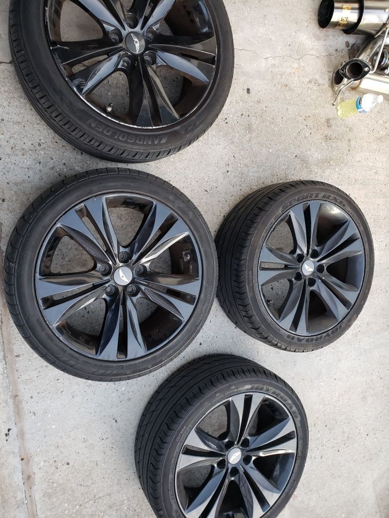 Rims with tires 5 lugs fit honda crv and civic 18" rims