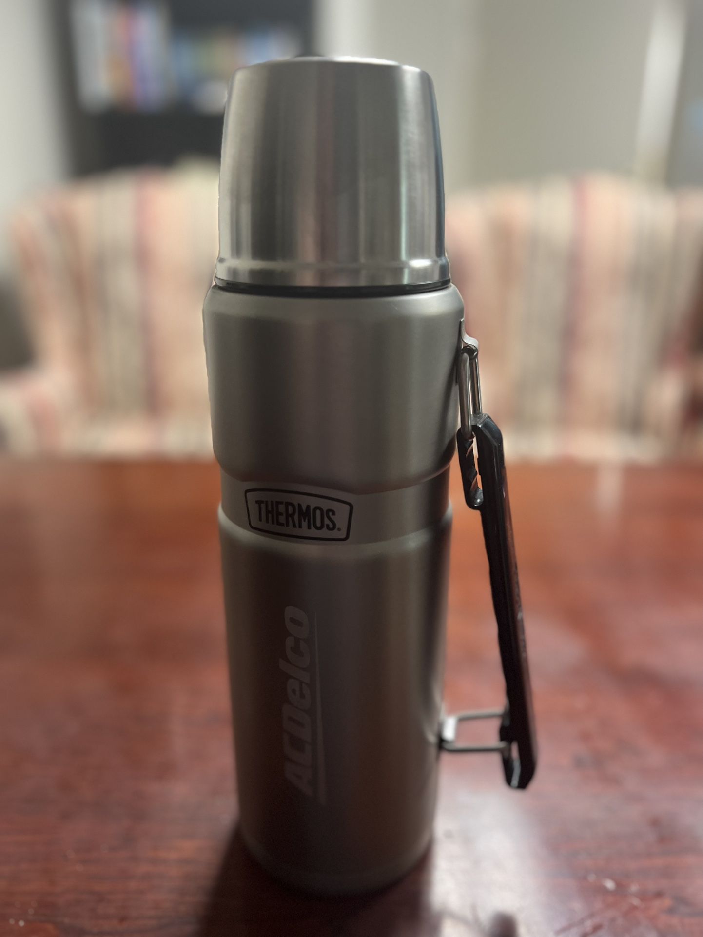  THERMOS Stainless King Vacuum-Insulated Beverage Bottle, 40  Ounce, Matte Steel: Home & Kitchen