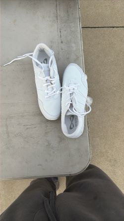 Infinity Rival Cheerleading Shoes Size 5.5 Woman’s