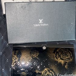 louis vuitton woman’s wallet