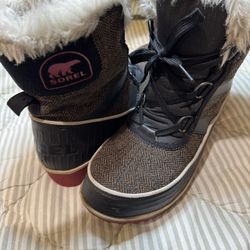 Sorel Boots - Waterproof 