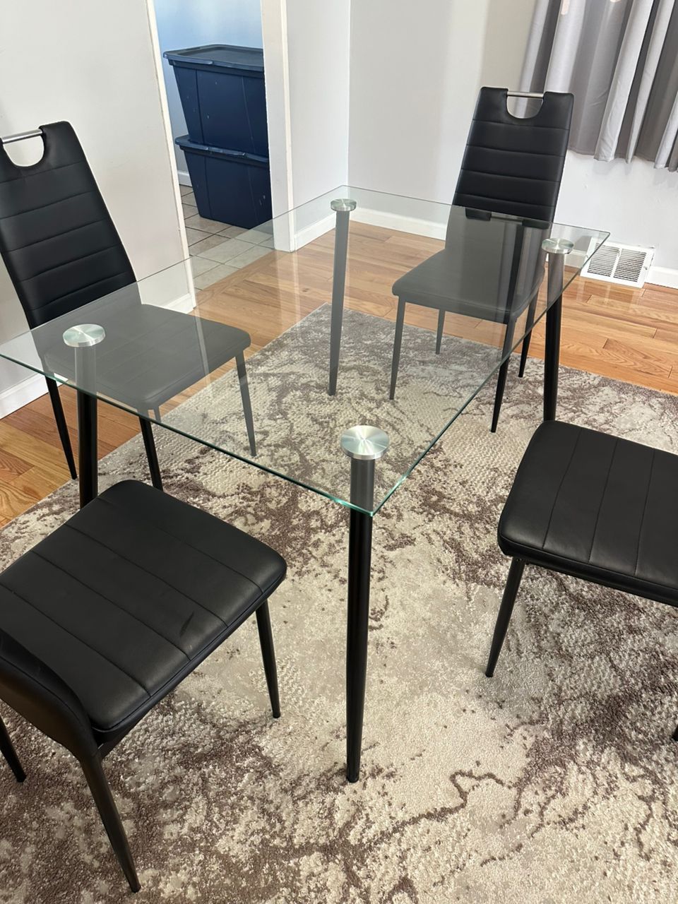 Table & Chairs