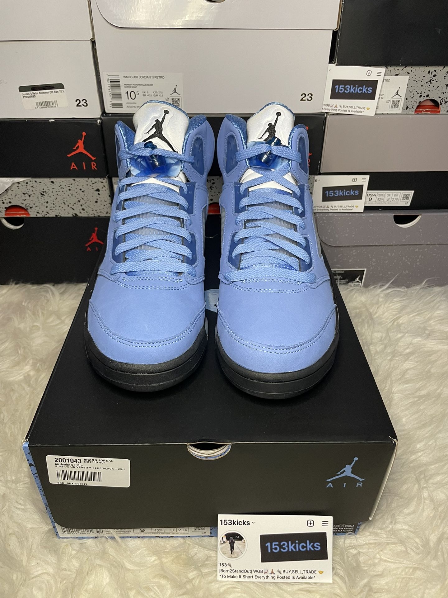 Nike Retro Air Jordan UNC 5s Size 9 Mens & 10.5 Womens Asking 310$ Brand New 100% Authentic With OG All