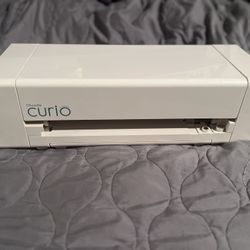 Silhouette Curio