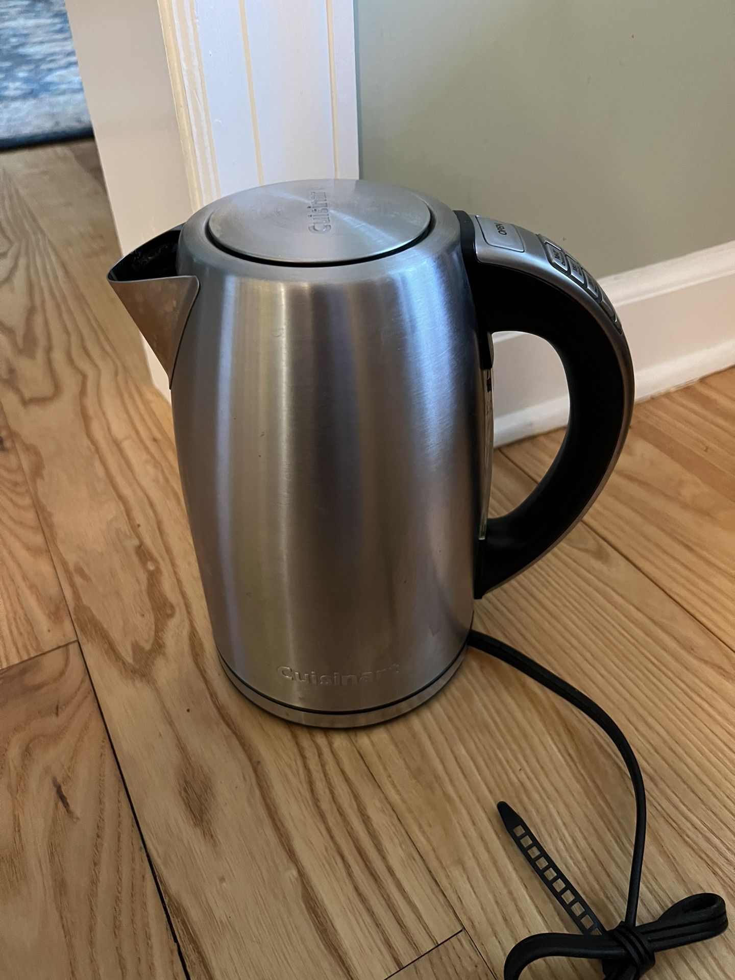 Cuisinart Electric Tea Kettle