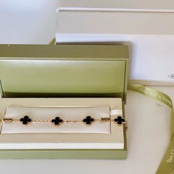 VAN CLEEF & ARPELS Vintage Alhambra 5 motifs Onyx 18K Gold Bracelet / E2(contact info removed)