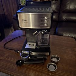 Mr. Coffee Barista Black& Silver 