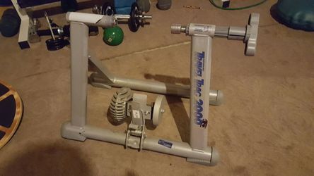 Performance Travel Trac 1000 - Indoor bike trainer