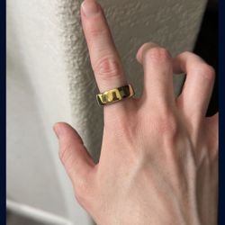 Size 8 Gold Oura Ring 