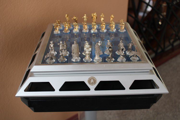 Buy Your Star Trek Chess Set (Free Shipping) - Merchoid