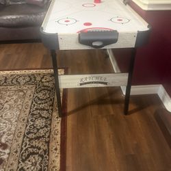 Rachee air hockey table