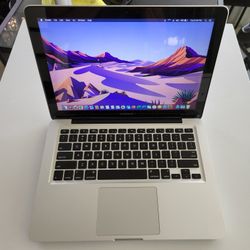 Apple MacBook Laptop