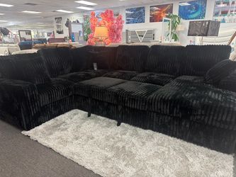 Pull out Sleeper Sectional Blowout Sale‼️Starting $599