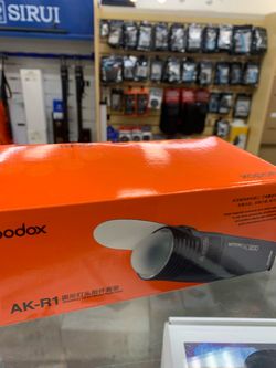 Godox AK-R1 Round Accessory Kit