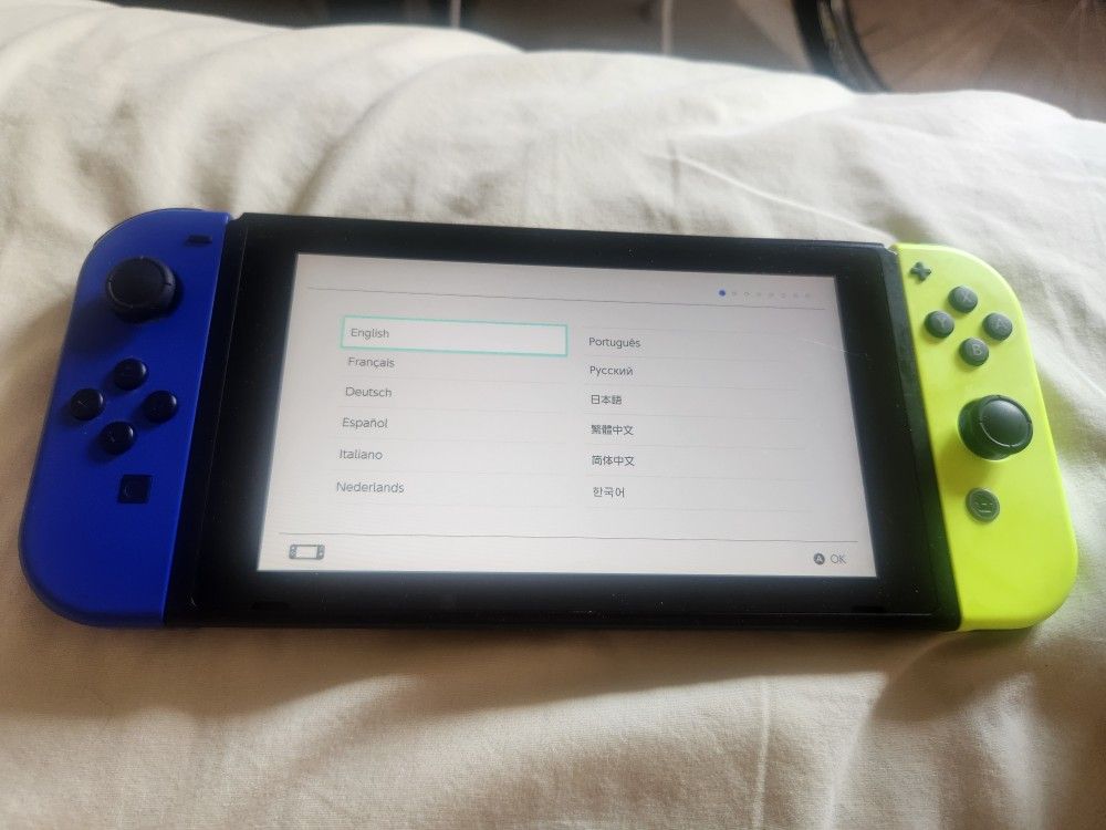 Nintendo Switch 32 GB handheld video game console