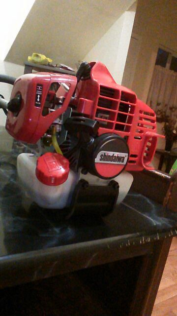 shindaiwa weed eater t282 still brand new condition used 2X $150
