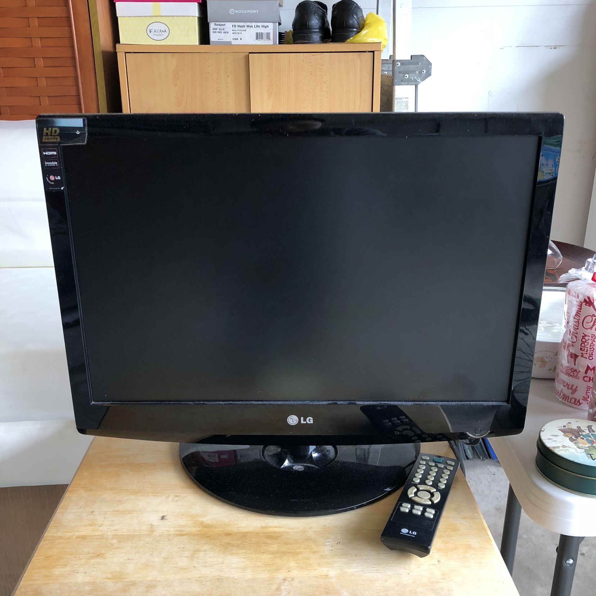 LG 24 inch TV