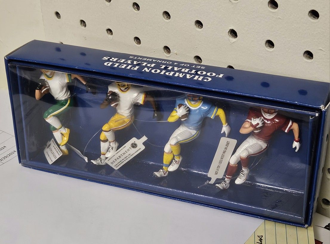 Department 56 Champion Field Football Players Ornament 56.45775 Christmas 3”