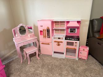 Princess kitchen & kid vanity