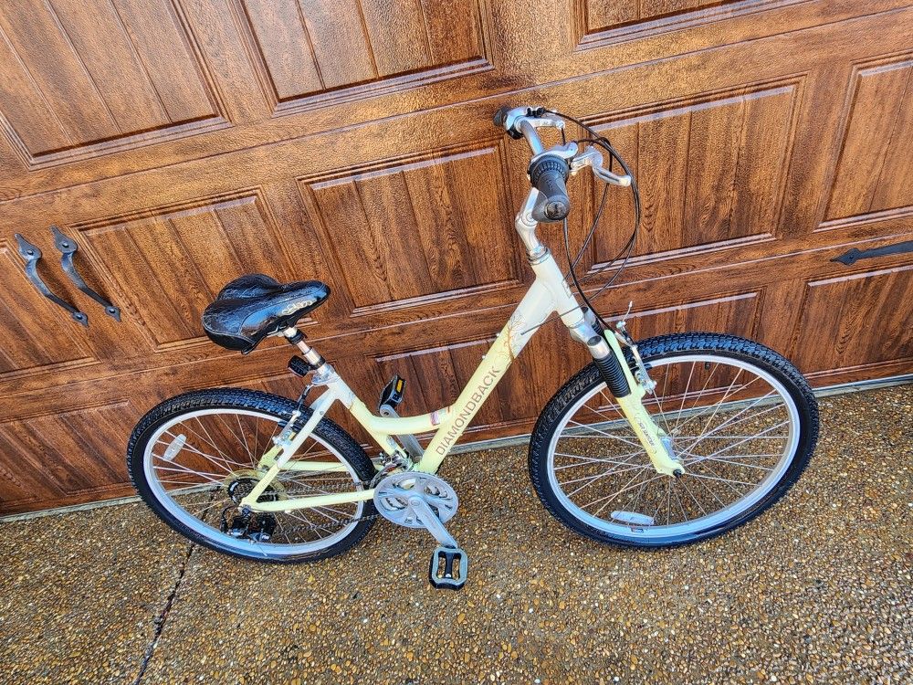 *** HIS & HERS MT BIKES ***