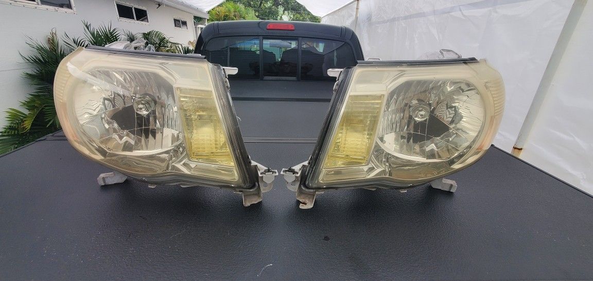 Toyota 2008 Tacoma Headlights OEM.