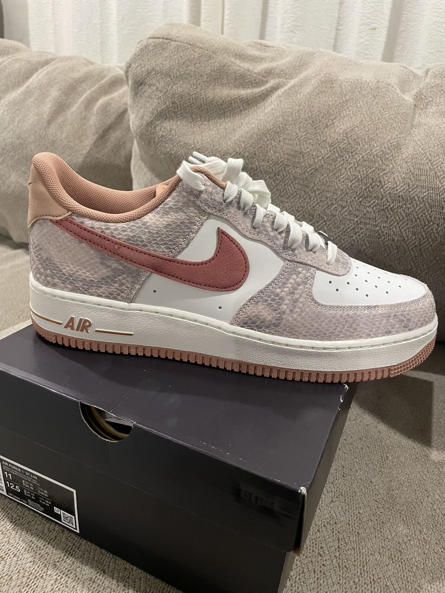 Nike Air Force 1 Size 11 New In Box