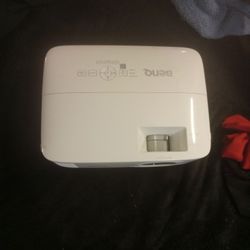 BenQ  Projector
