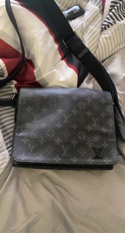 Louis Vuitton Messenger Bag