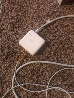Apple MacBook charger 45W A1244