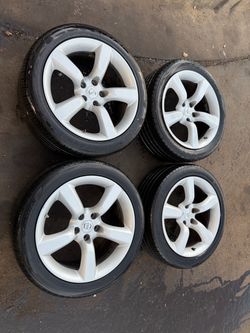18” wheels need 2 front tires