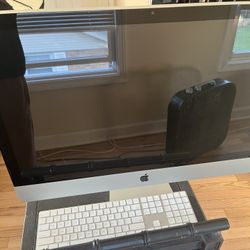 IMac With Wireless Keyboard