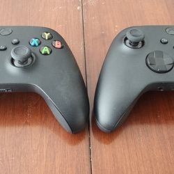 Xbox Series X Controllers
