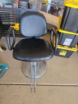 Barbar Chair. 100% functional
