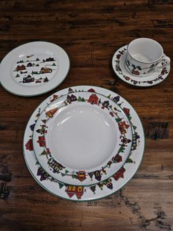 Cooks Club Falls Church 40 pc. Porcelain Christmas Dinnerware