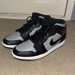 Jordan 1 Mid Shadow Red